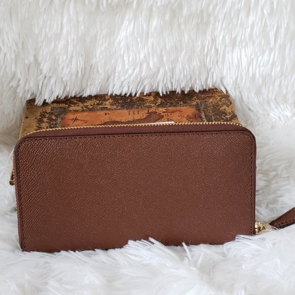 Brand New with Tag Coach Wallet Brown - Picture 2 of 4